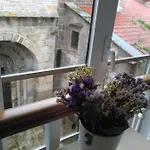 En Un Entorno Unico En La Ciudad Vieja De Apartment